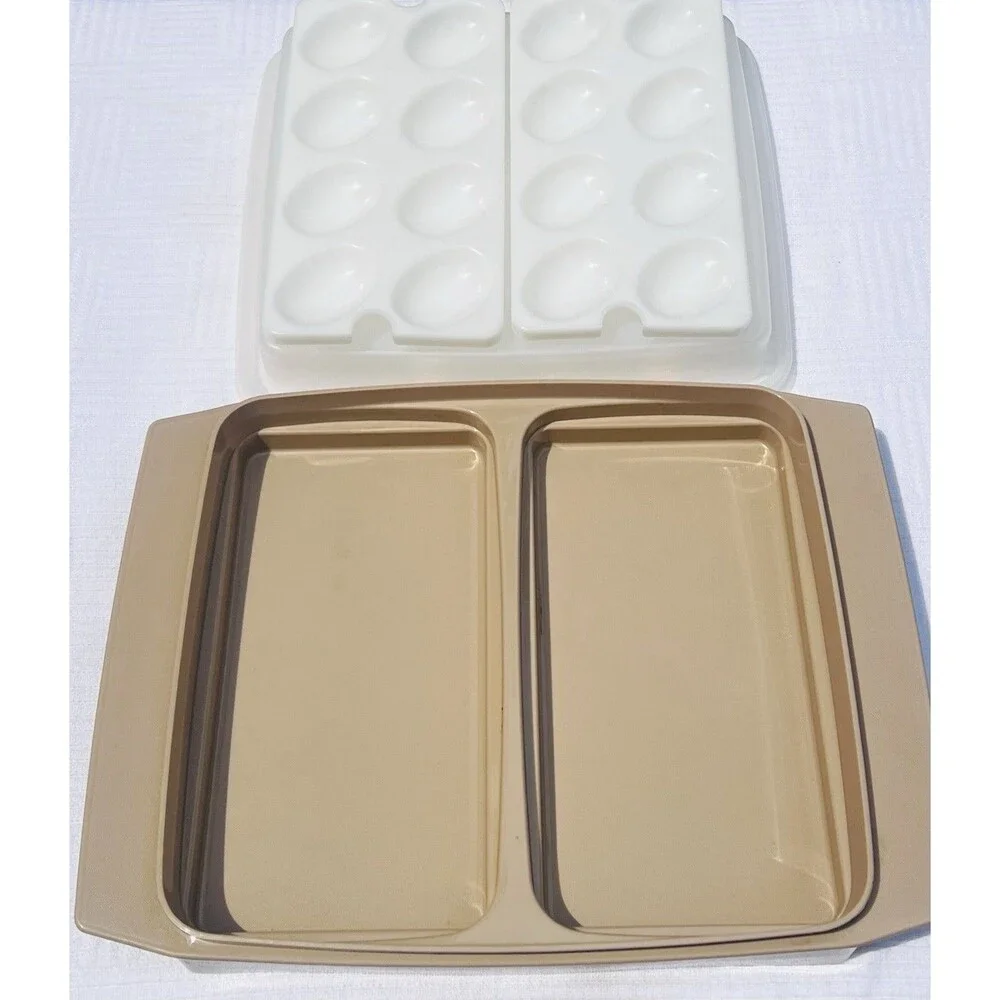 1970’s Vintage Tupperware 4 Piece Deviled Egg Keeper Carrier 723 4 Harvest Gold